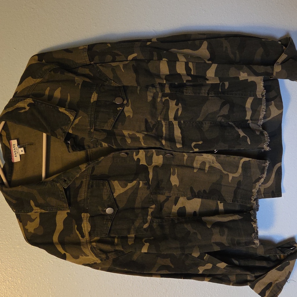 Andree Camo Jacket Size Medium